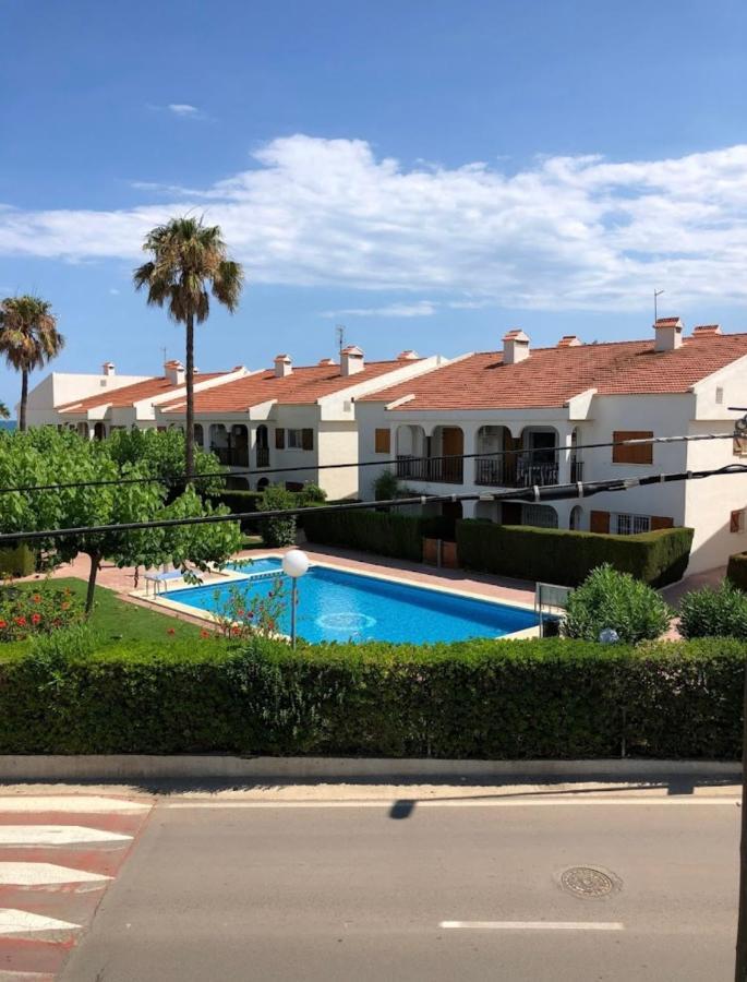 Las Tres Palmeras Vinaros Exterior photo